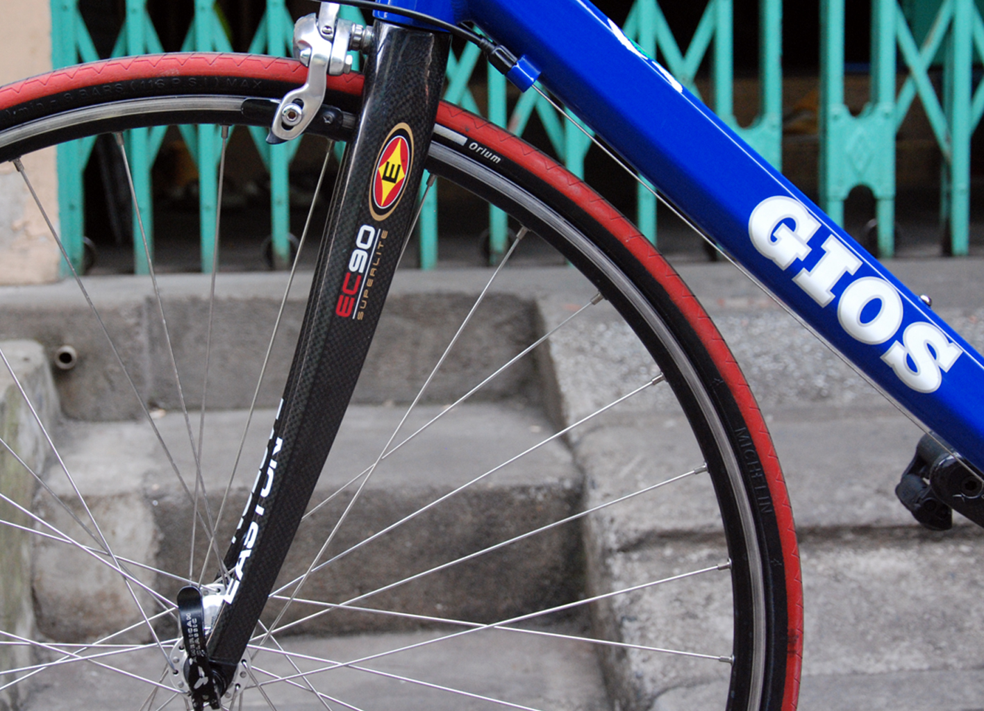 Xe đạp cuộc hiệu Gios Baleno (2013). | phongxedap
